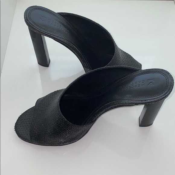 ❌SOLD❌ MERCEDES CASTILLO PAULINA MULES - Picture 8 of 16